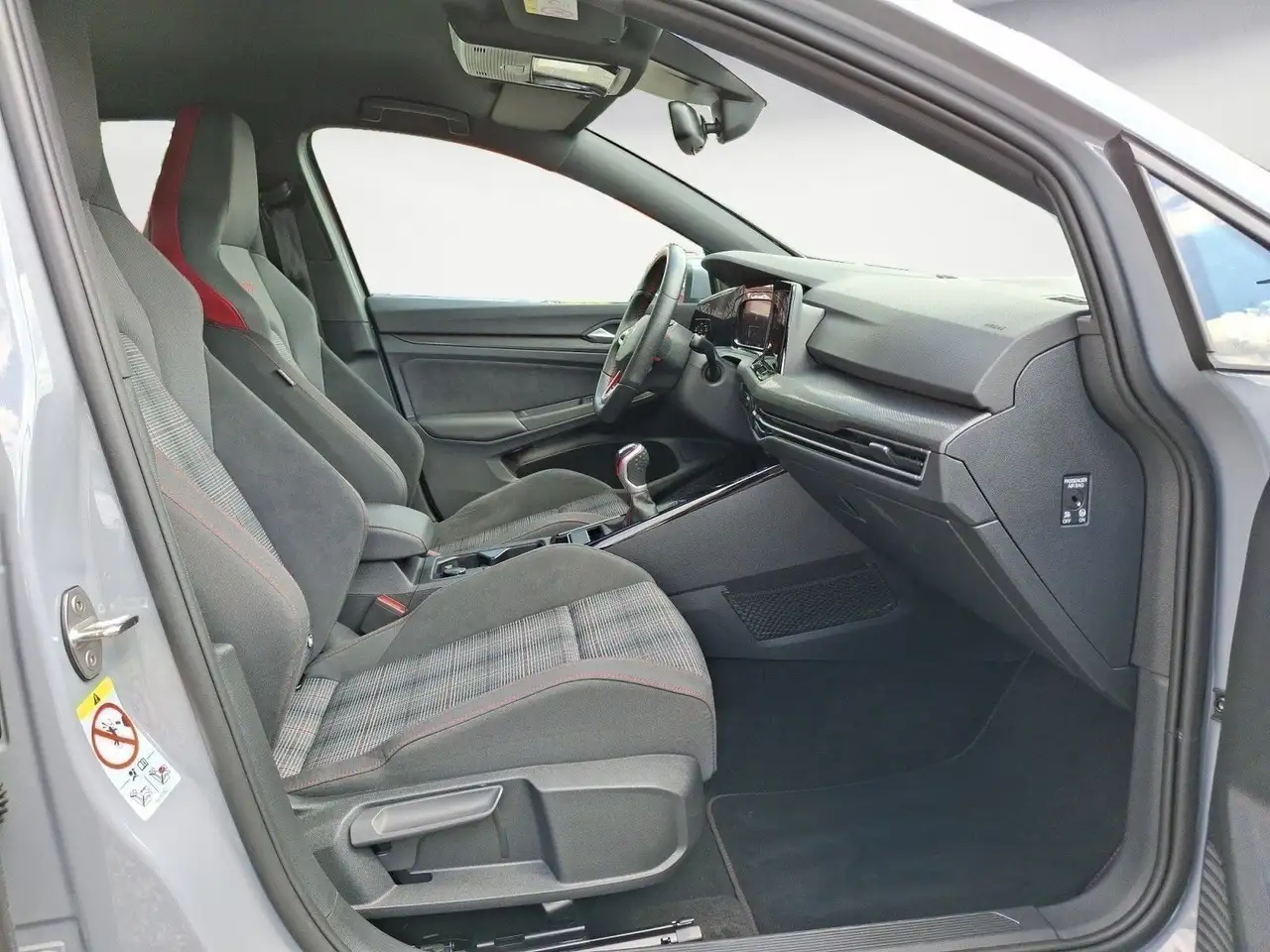 Volkswagen Golf GTI 2.0 TSI DIG.-COCKPIT*PDC*LED*CARPLAY*TE — معرض صور السيارة 8