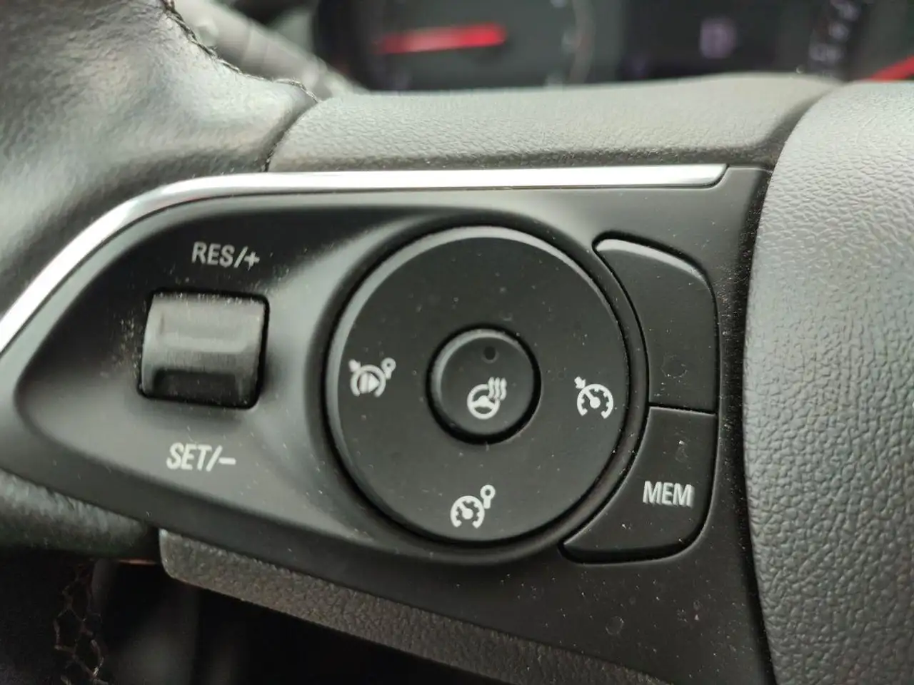 Opel Crossland *NAVI*KAMERA*SITZHEIZUNG* — معرض صور السيارة 18