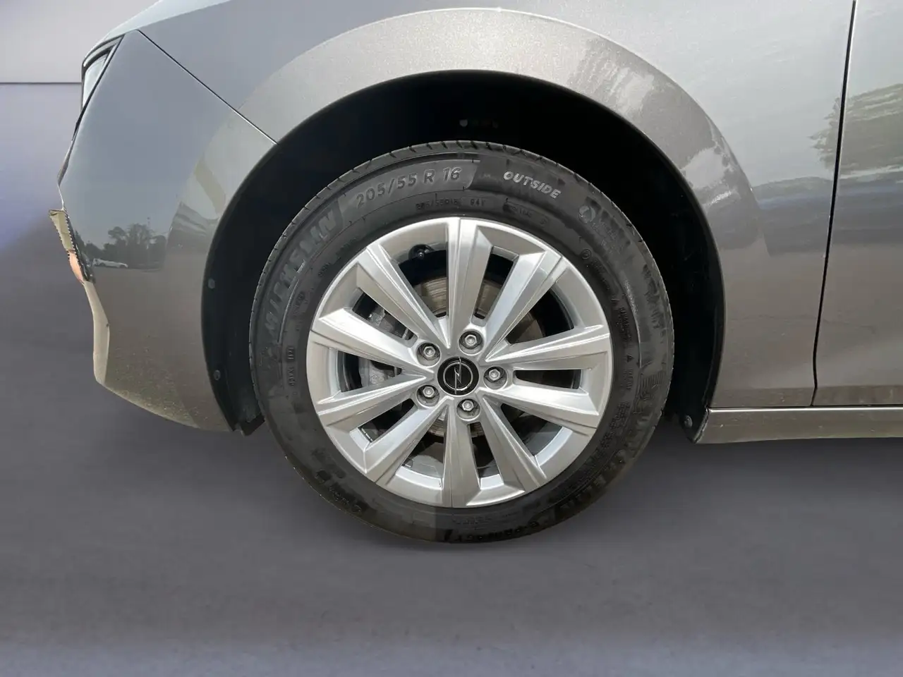Opel Astra L Sports Tourer 1.2 KeyLess, CarPlay — Galerie du véhicule 16