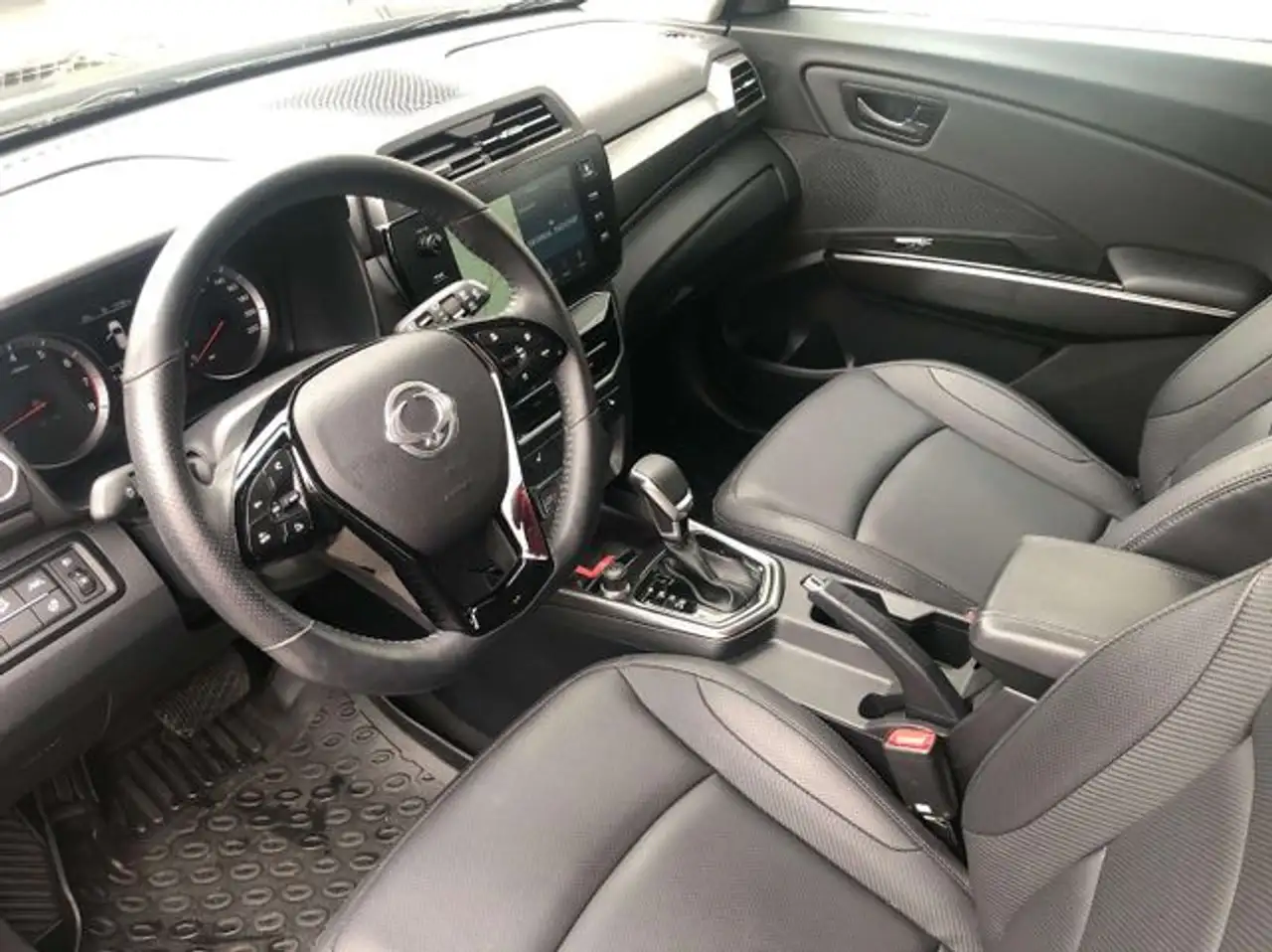 SsangYong Tivoli Blackline 2024 1.5 Automatik 2WD Navi RF- — Vehicle gallery 5