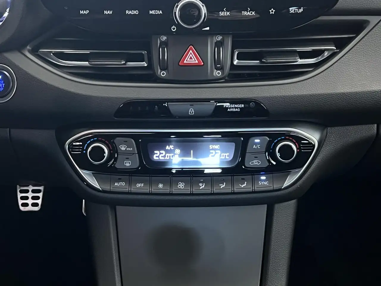 Hyundai i30 N Line 1.5 TGDi 117 kW (160 PS) Navigationssyst... — معرض صور السيارة 13