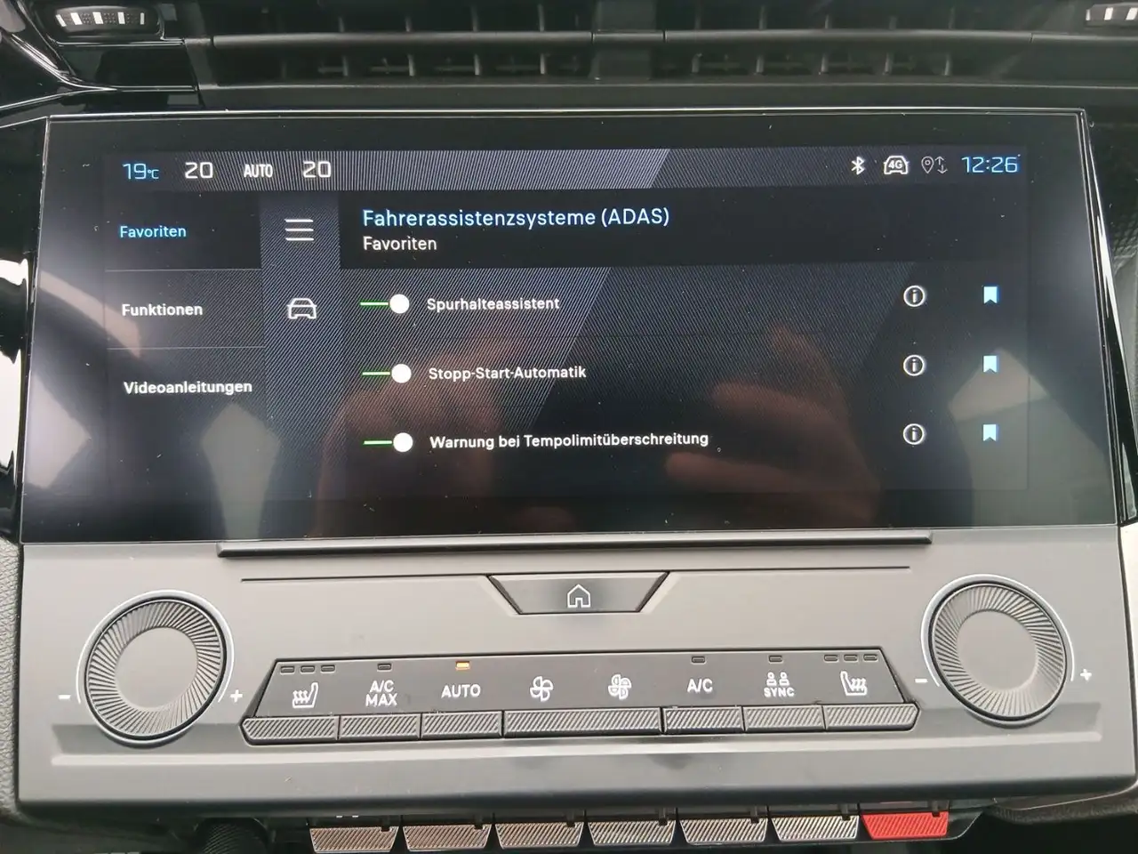Peugeot 308 1.2 PureTech 130 ACTIVE ACC+LED+SHZ+Winterp. — Galerie du véhicule 17