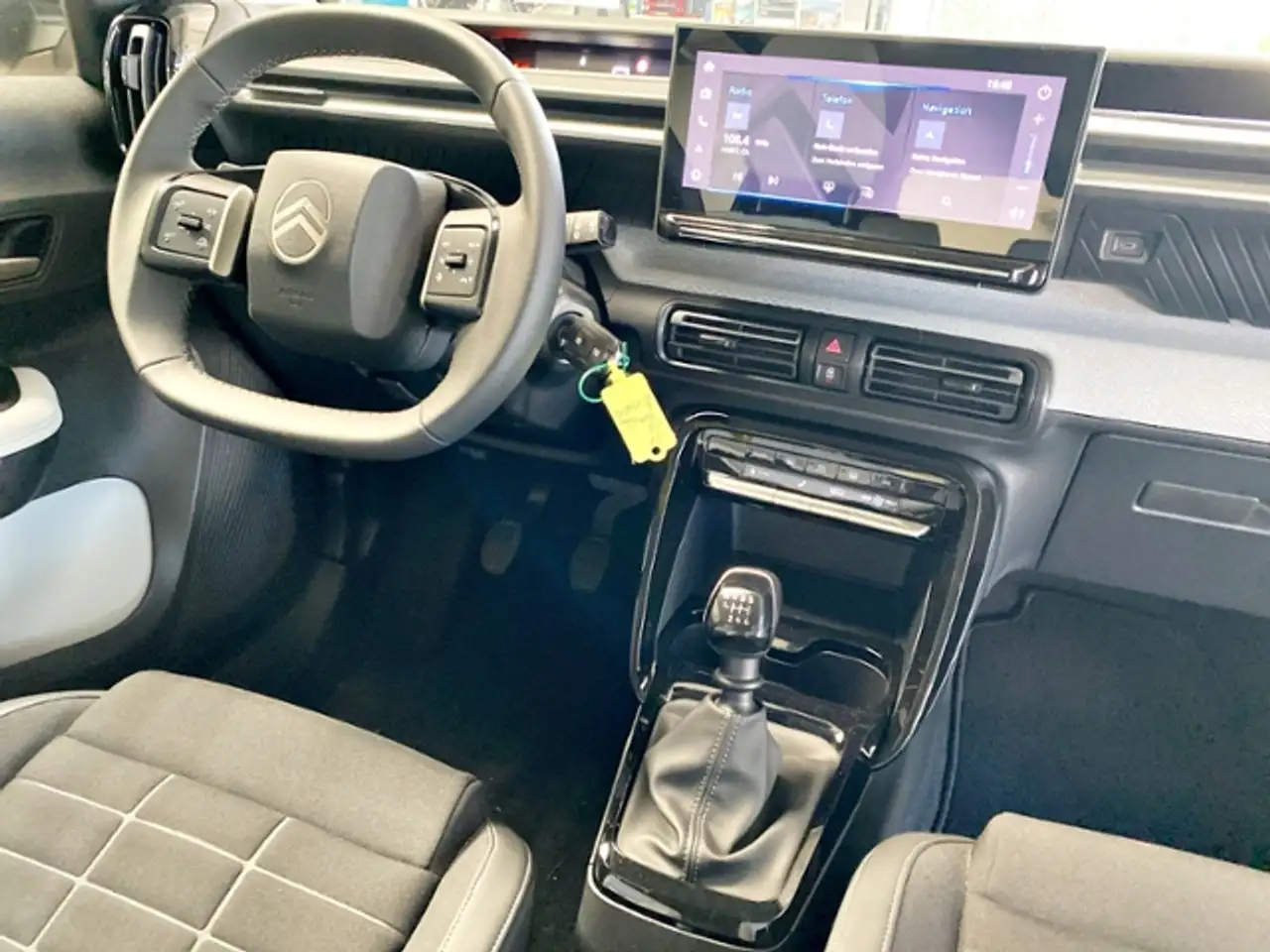 Citroen C3 PureTech 100 MAX — معرض صور السيارة 15