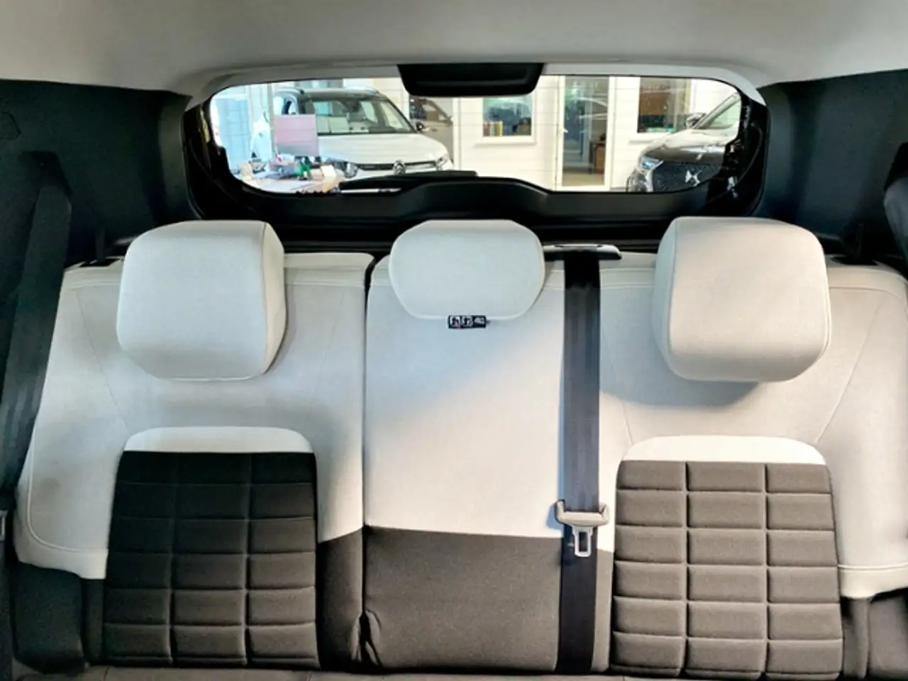 Citroen C3 PureTech 100 MAX — معرض صور السيارة 11