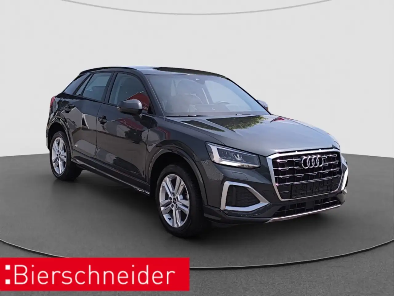 Audi Q2 35 TFSI advanced PDC RFK SHZ — Vehicle gallery 3