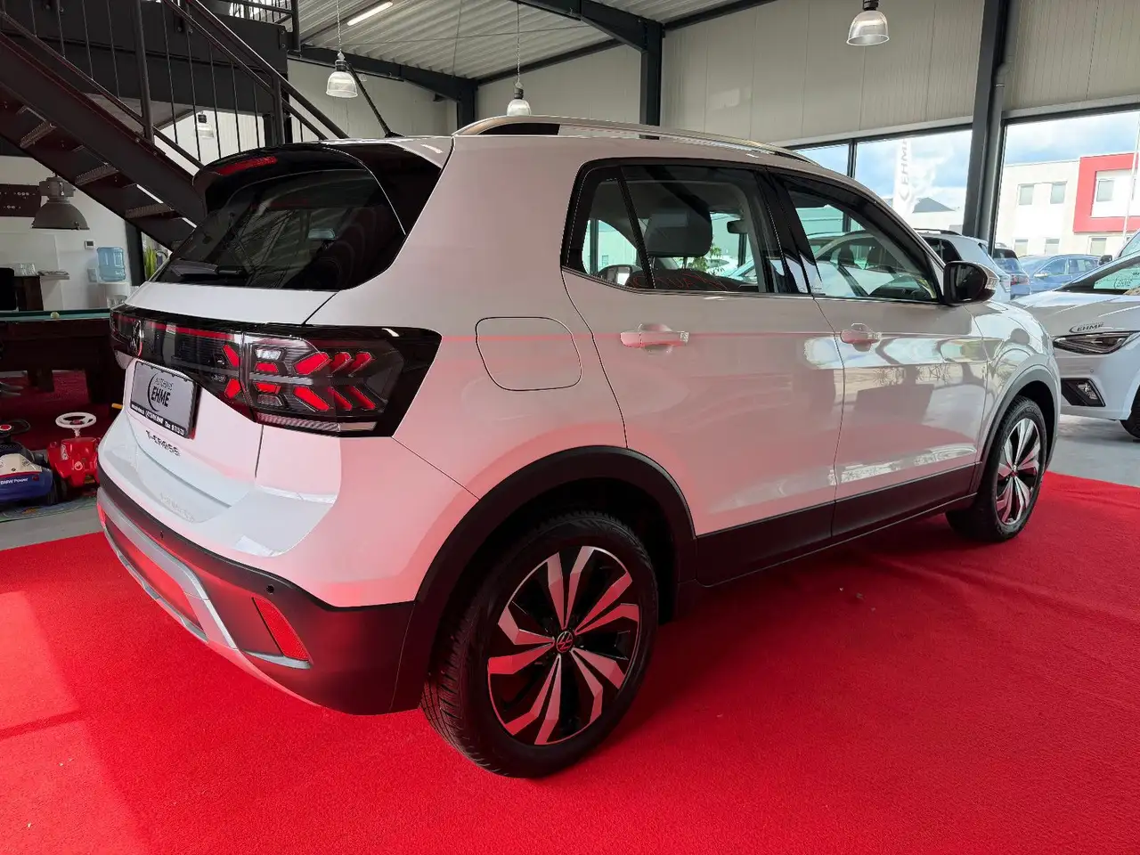 Volkswagen T-Cross Style 1.0 TSI DSG *ACC*MATRIX*SHZ*PDC* — معرض صور السيارة 4