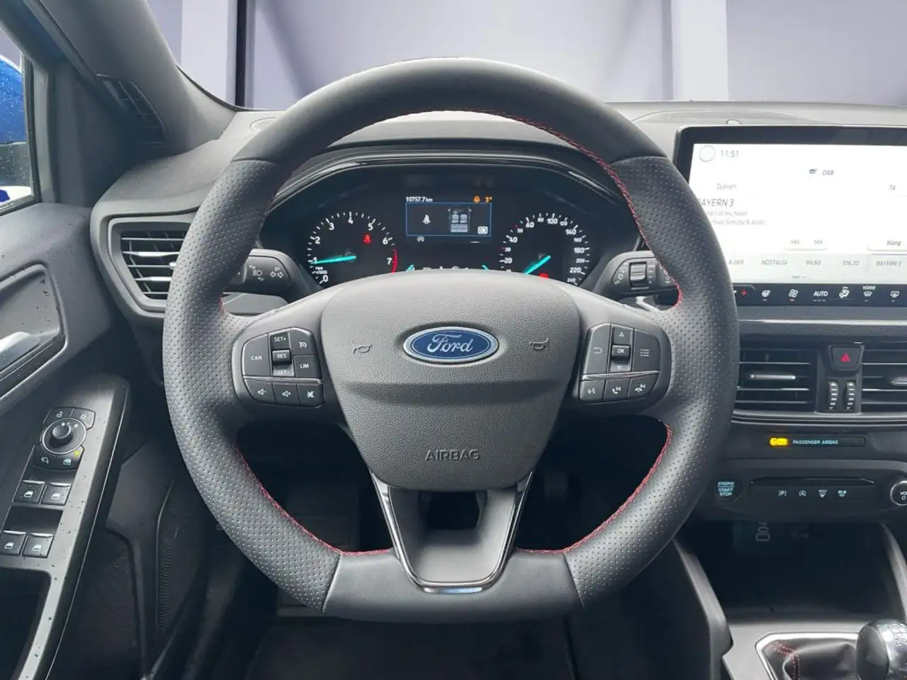 Ford Focus Turnier 1.0 MHEV ST-LINE *B&O*Winter*Parking Pk* — Vehicle gallery 11