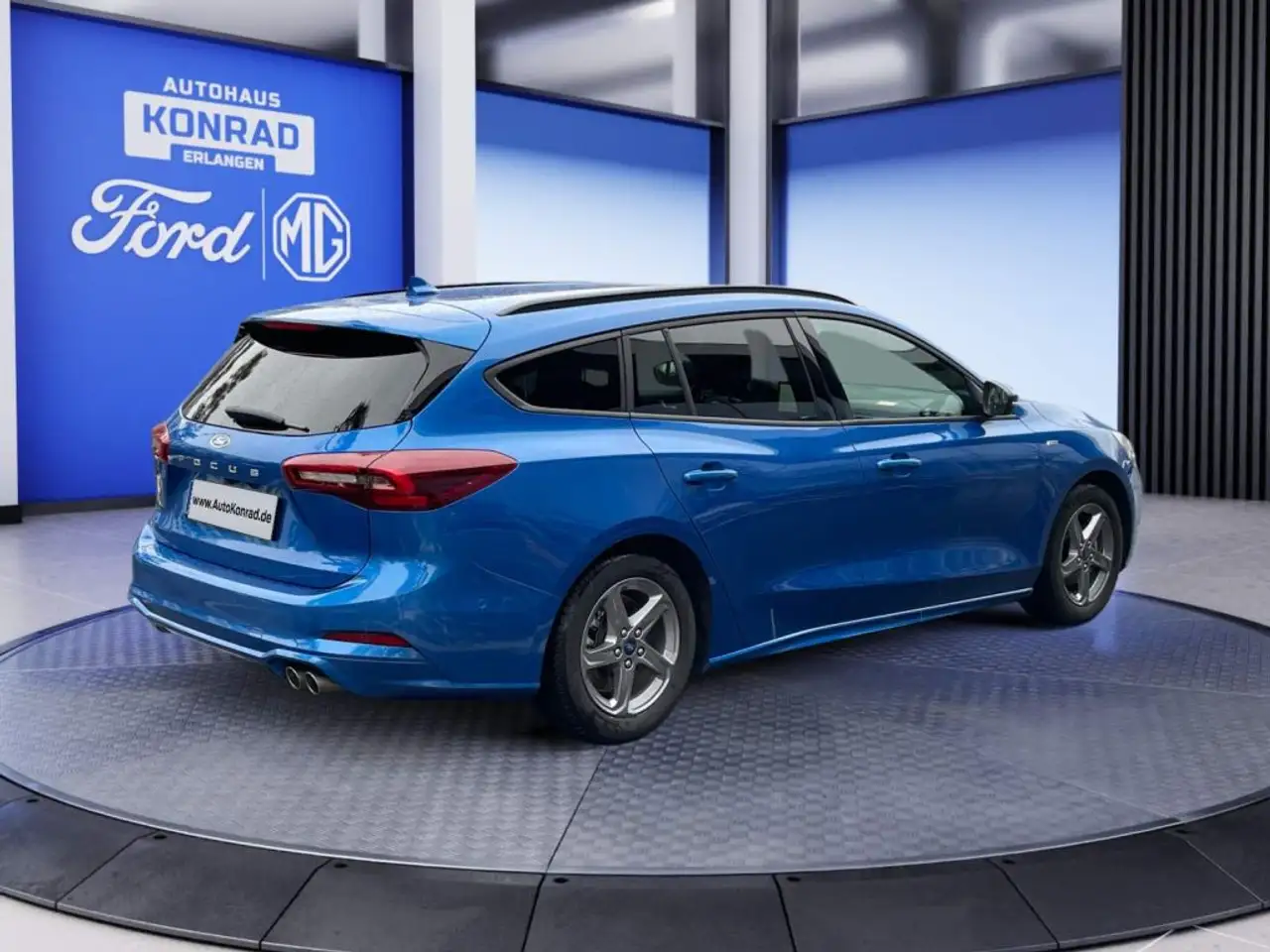 Ford Focus Turnier 1.0 MHEV ST-LINE *B&O*Winter*Parking Pk* — Vehicle gallery 5
