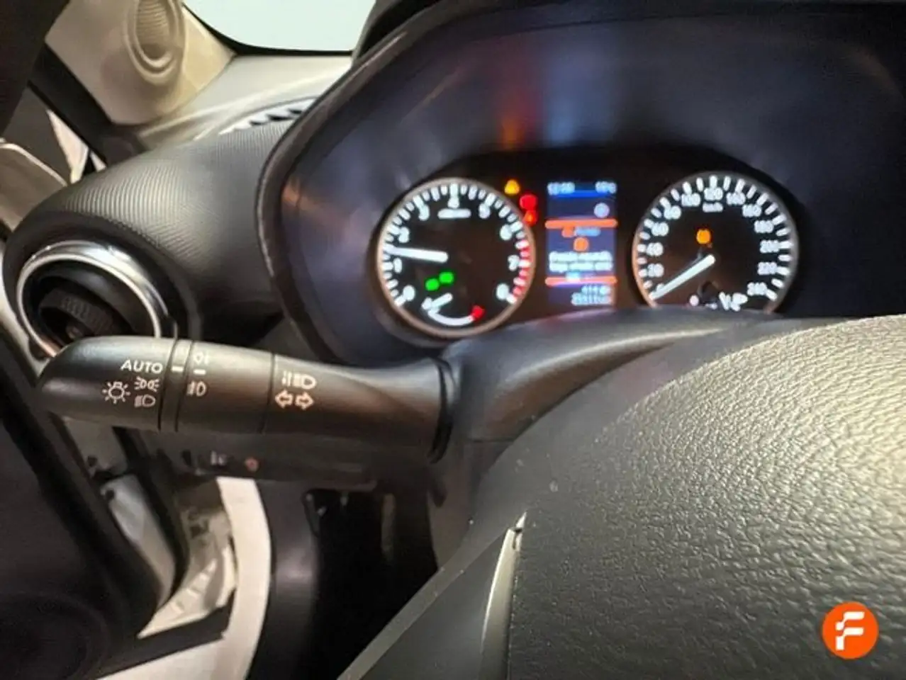 Nissan Juke DIG-T 84 kW (114 CV) 6M/T Acenta — Vehicle gallery 20