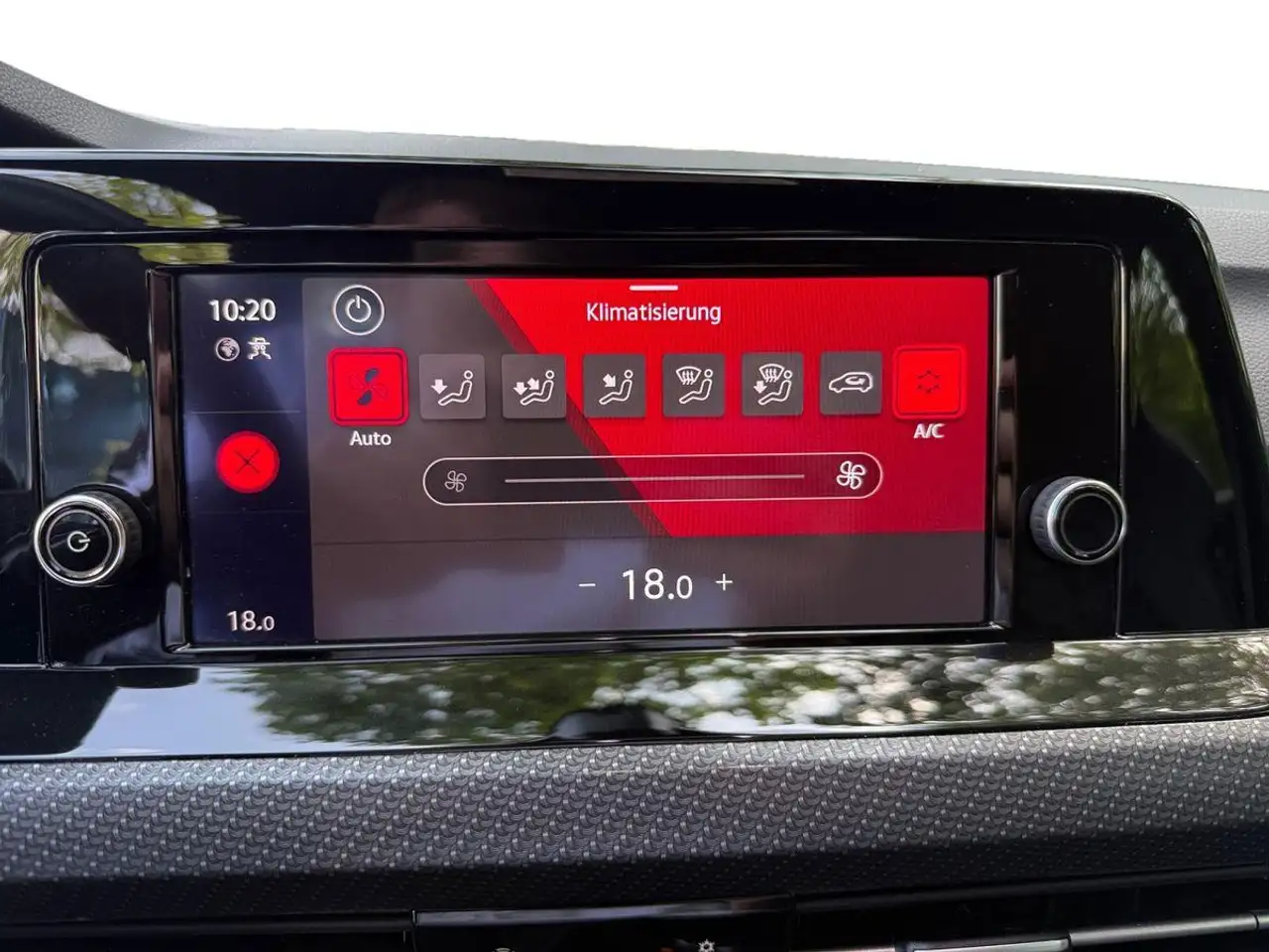 Volkswagen Golf 1.5 TSI *R-LINE*LANE-ASSIST*LED* — Galerie du véhicule 27