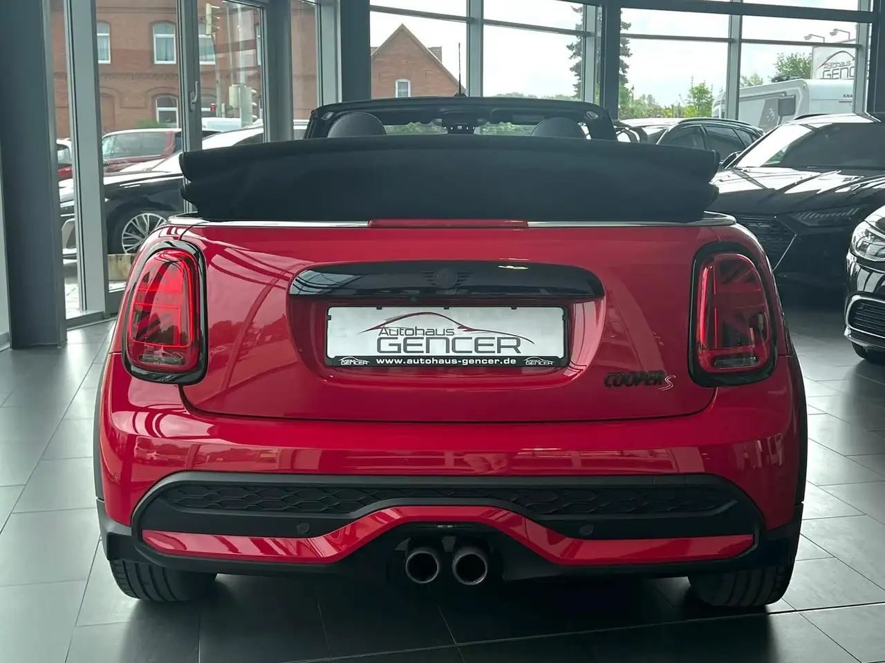 MINI Cooper S COOPER S Cabrio 2.0 "LED/Head-Up/Temp/R-Kamera" — Vehicle gallery 5