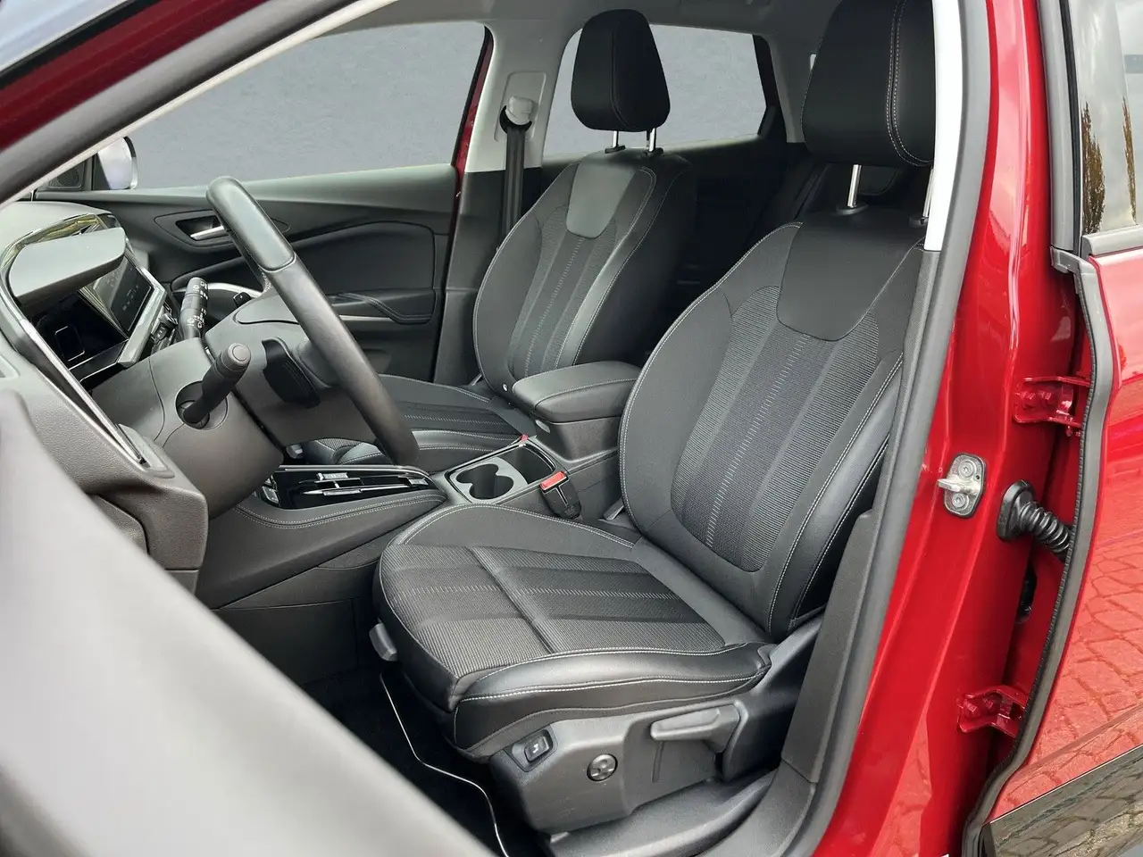 Opel Grandland X Grandland GS AT Navi/DAB/130°RFK/LHz/bhWSS — معرض صور السيارة 11