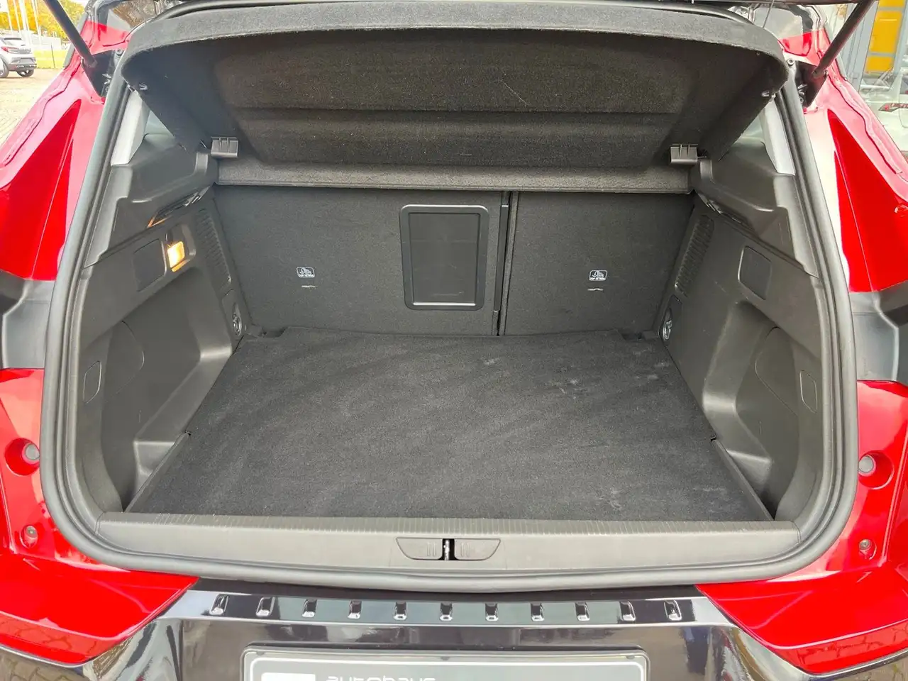 Opel Grandland X Grandland GS AT Navi/DAB/130°RFK/LHz/bhWSS — معرض صور السيارة 26