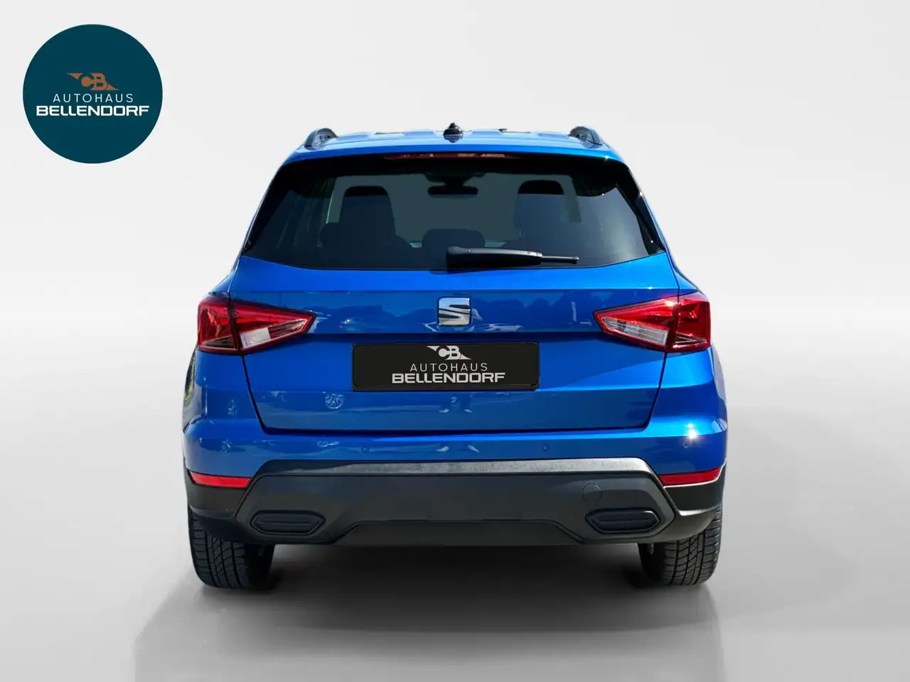 SEAT Arona 1.0 TSI 6 Gang Style Edition GJR SHZ PDC — Vehicle gallery 4