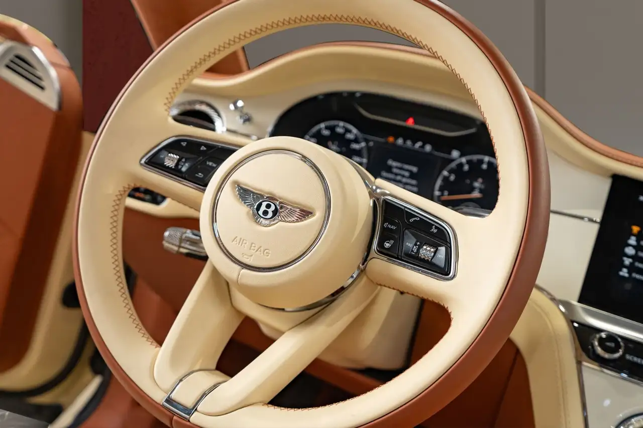 Bentley Continental GT Azure°B&O°NIGHT°MASS°360°ACC°PANO — Vehicle gallery 7