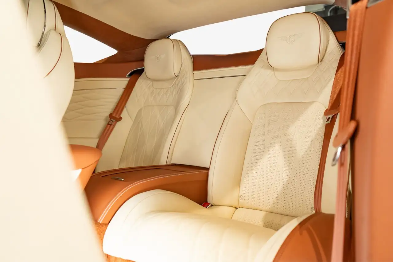 Bentley Continental GT Azure°B&O°NIGHT°MASS°360°ACC°PANO — Vehicle gallery 14