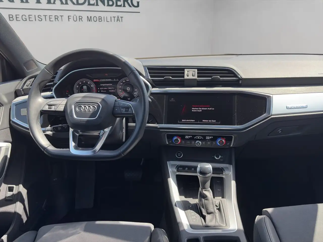 Audi Q3 40 TFSI quattro S tronic Matrix-Business-MMI — معرض صور السيارة 14