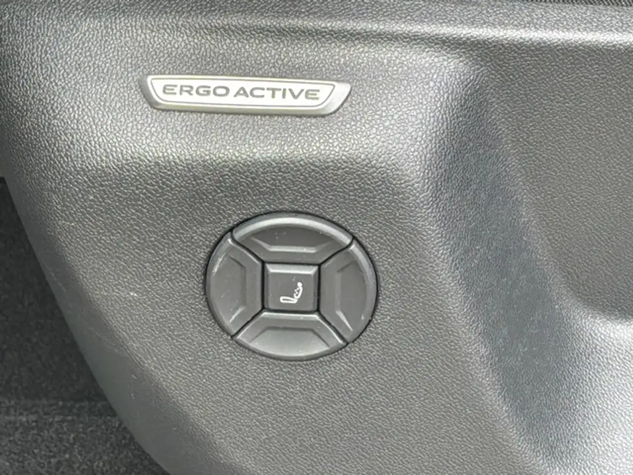 Volkswagen Tiguan 1.5 TSI eHybrid 200 kW Elegance — Vehicle gallery 20
