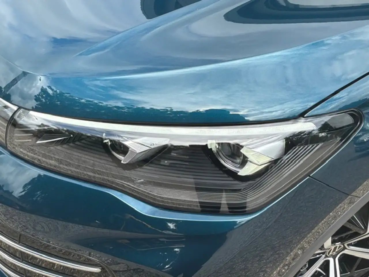 Volkswagen Tiguan 1.5 TSI eHybrid 200 kW Elegance — Vehicle gallery 4