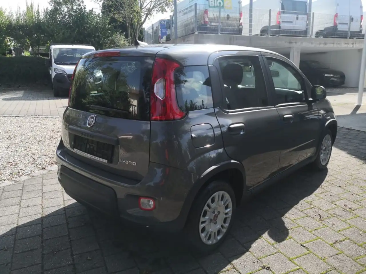 Fiat Panda 1.0 Hybrid (70PS) inkl. 7"-Radio, Handyspiegelung — Galería del vehículo 6