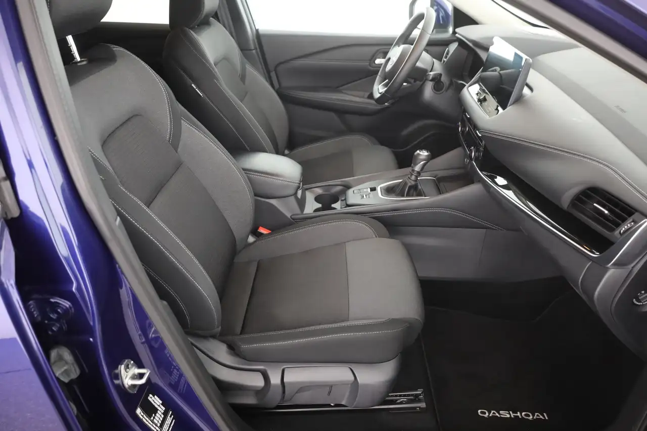 Nissan Qashqai N-Connecta 1.3 Dig-T LED ACC Navi Pano — Vehicle gallery 25