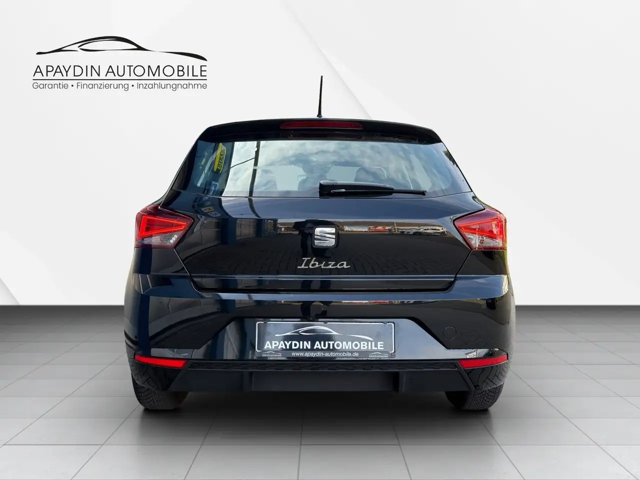 SEAT Ibiza 1.0 Style Lim. LED/R-KAM/PDC/ALU/SHZ/KLIMA — Vehicle gallery 4