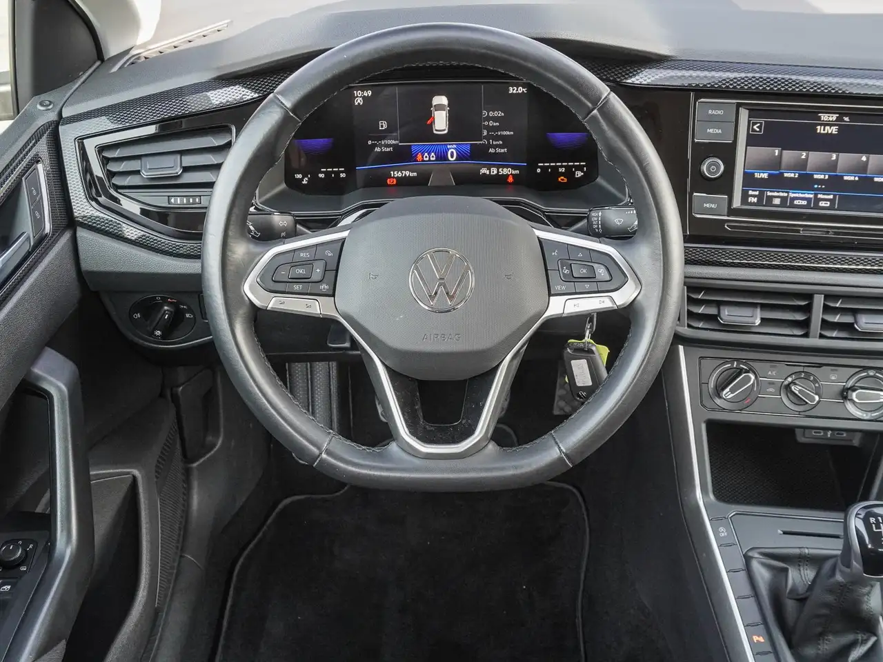 Volkswagen Polo 1.0 MPI Life LED PDC CARPLAY SPUR — Vehicle gallery 10