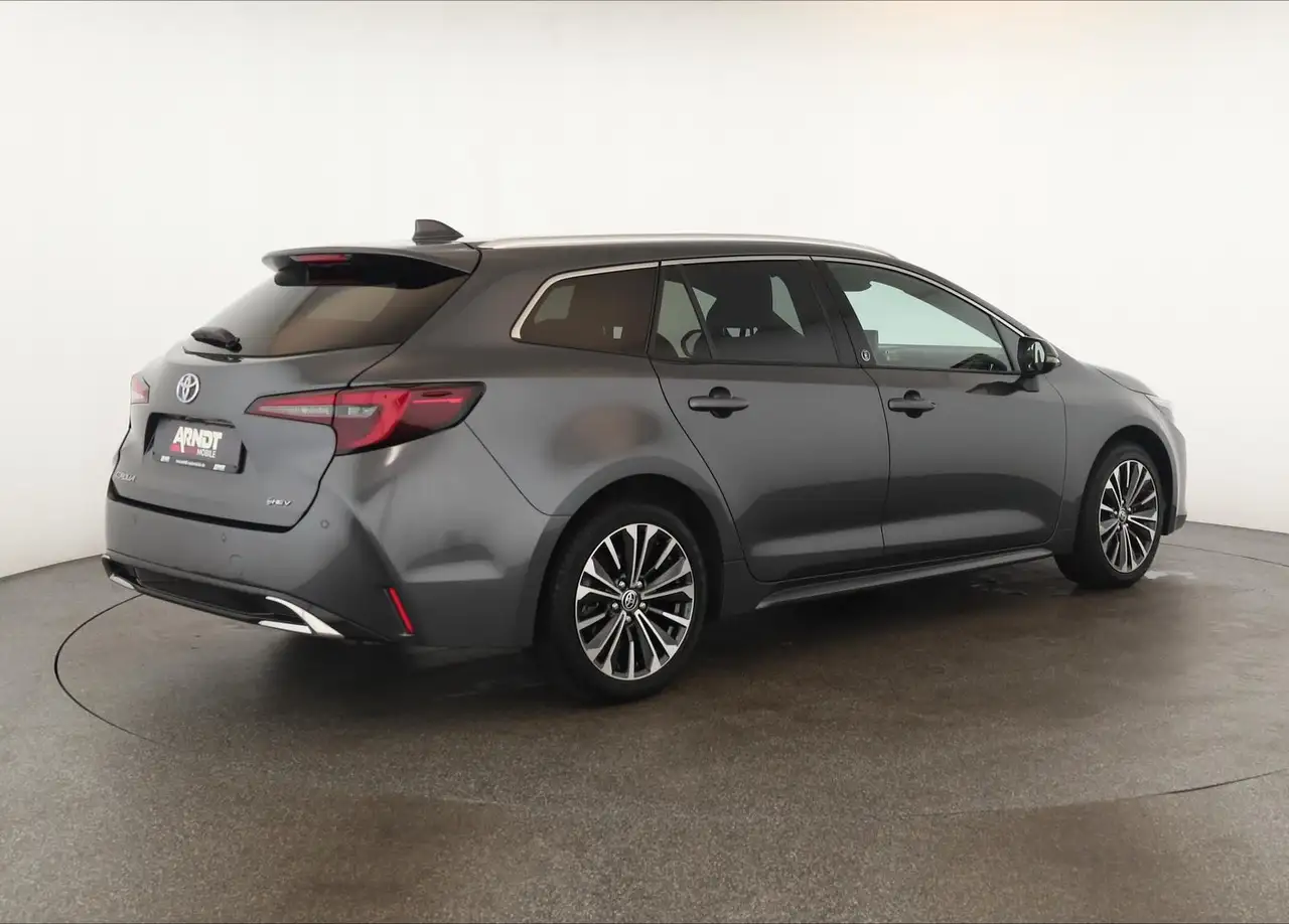 Toyota Corolla Touring Sports 1.8 CVT Team D Navi Kam — معرض صور السيارة 5