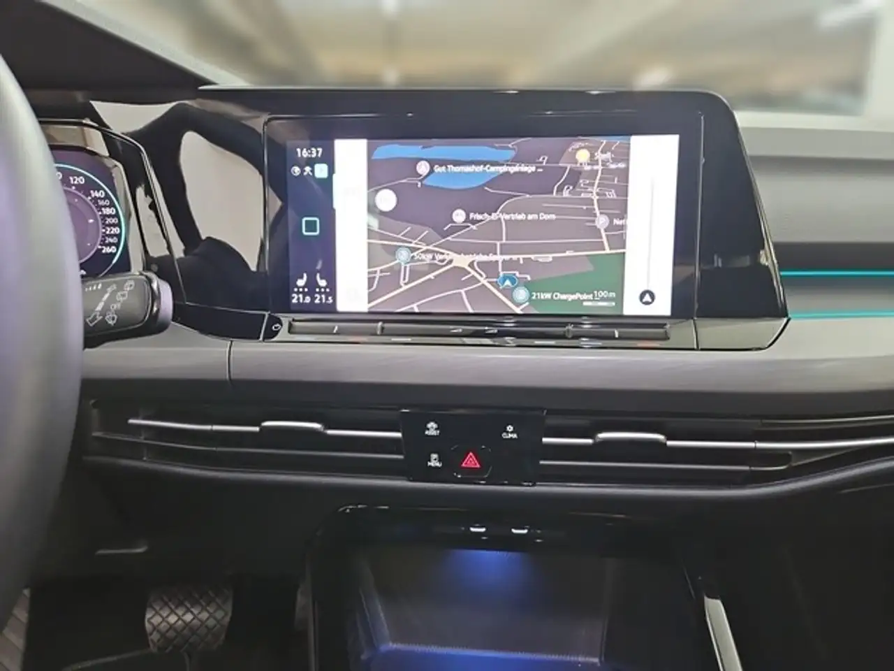 Volkswagen Golf Style BUSINESS NAVI SITZH — Galerie du véhicule 24