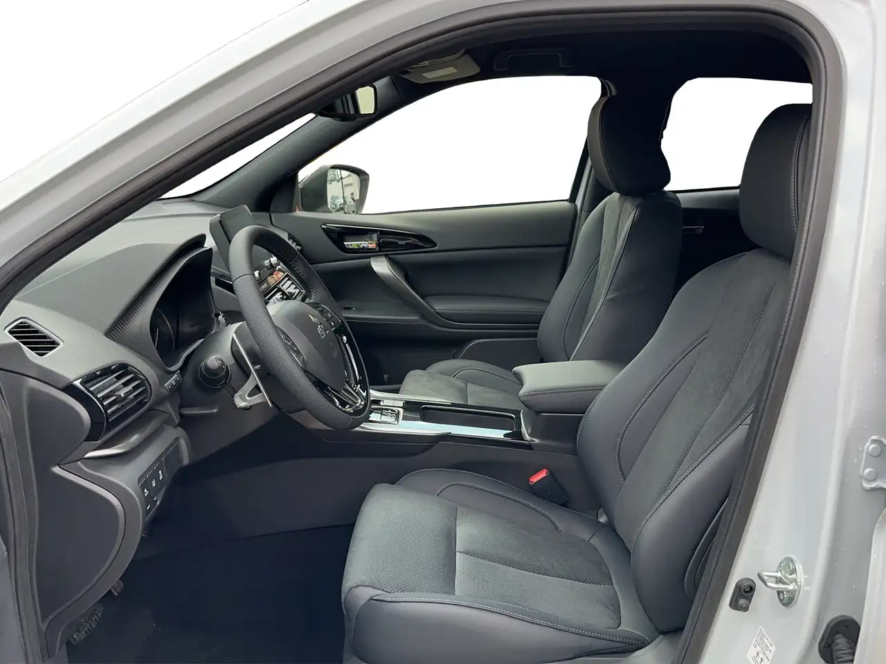 Mitsubishi Eclipse Cross Plus Select Black-Paket Plug-in Hybrid — Galería del vehículo 12