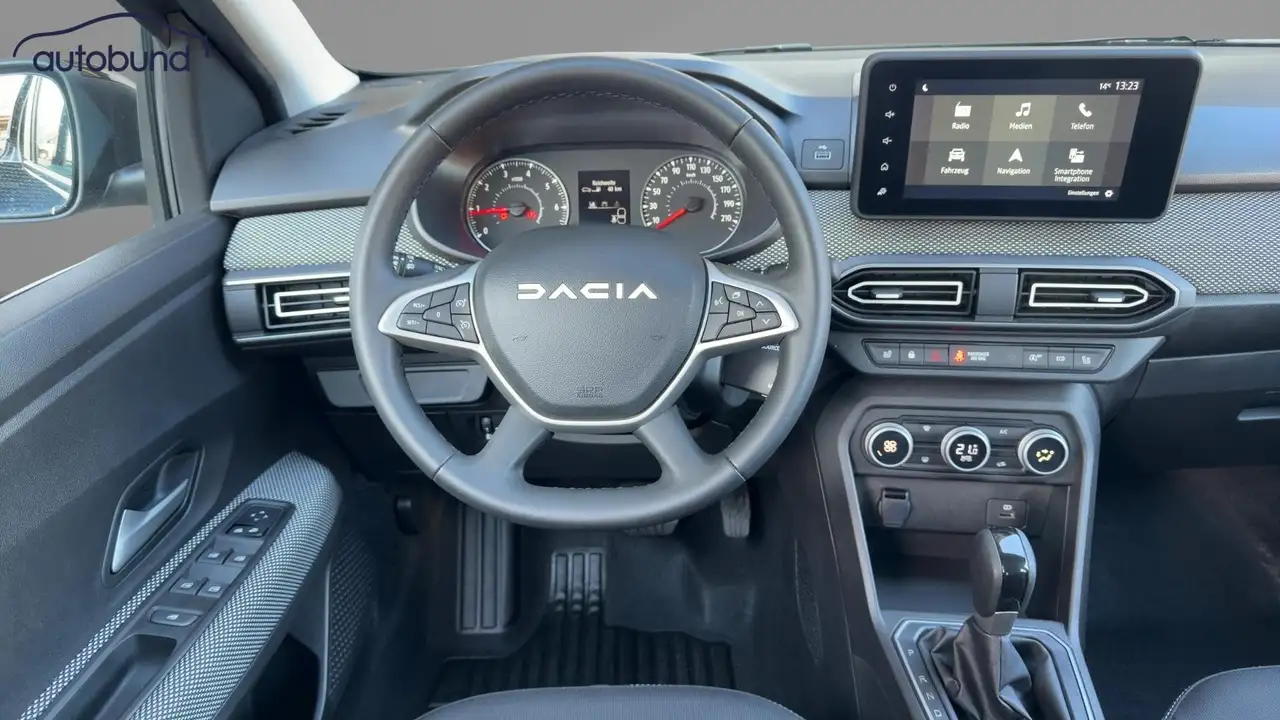 Dacia Logan Dacia Logan III 1,0 TCe 90 CVT Black Edition Alu KA LED Link NAV NBA PDC RFK Shz — Galerie du véhicule 9