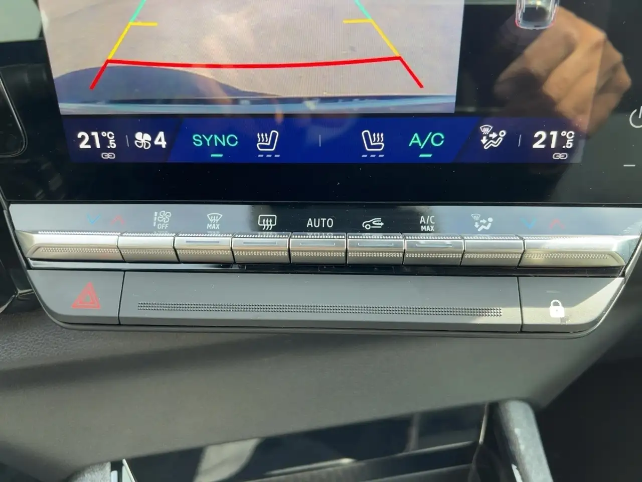 Renault Austral EVOLUTION TCe 160 AUTOMATIK RÜCKFAHRKAMERA — معرض صور السيارة 16