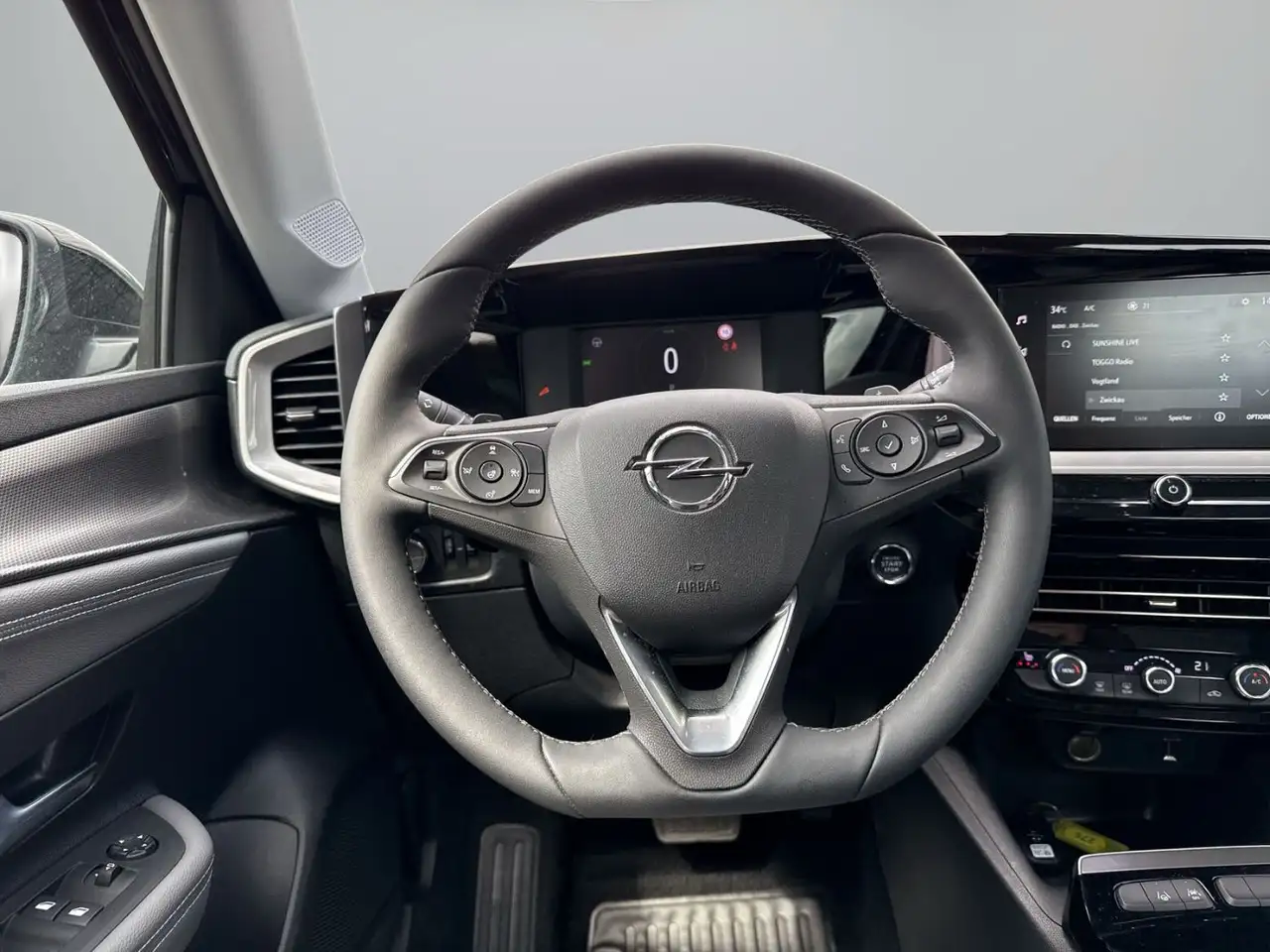 Opel Mokka 1,2 Mild-Hybrid ELEGANCE SHZ+PDC+LM+KlimaA — معرض صور السيارة 14