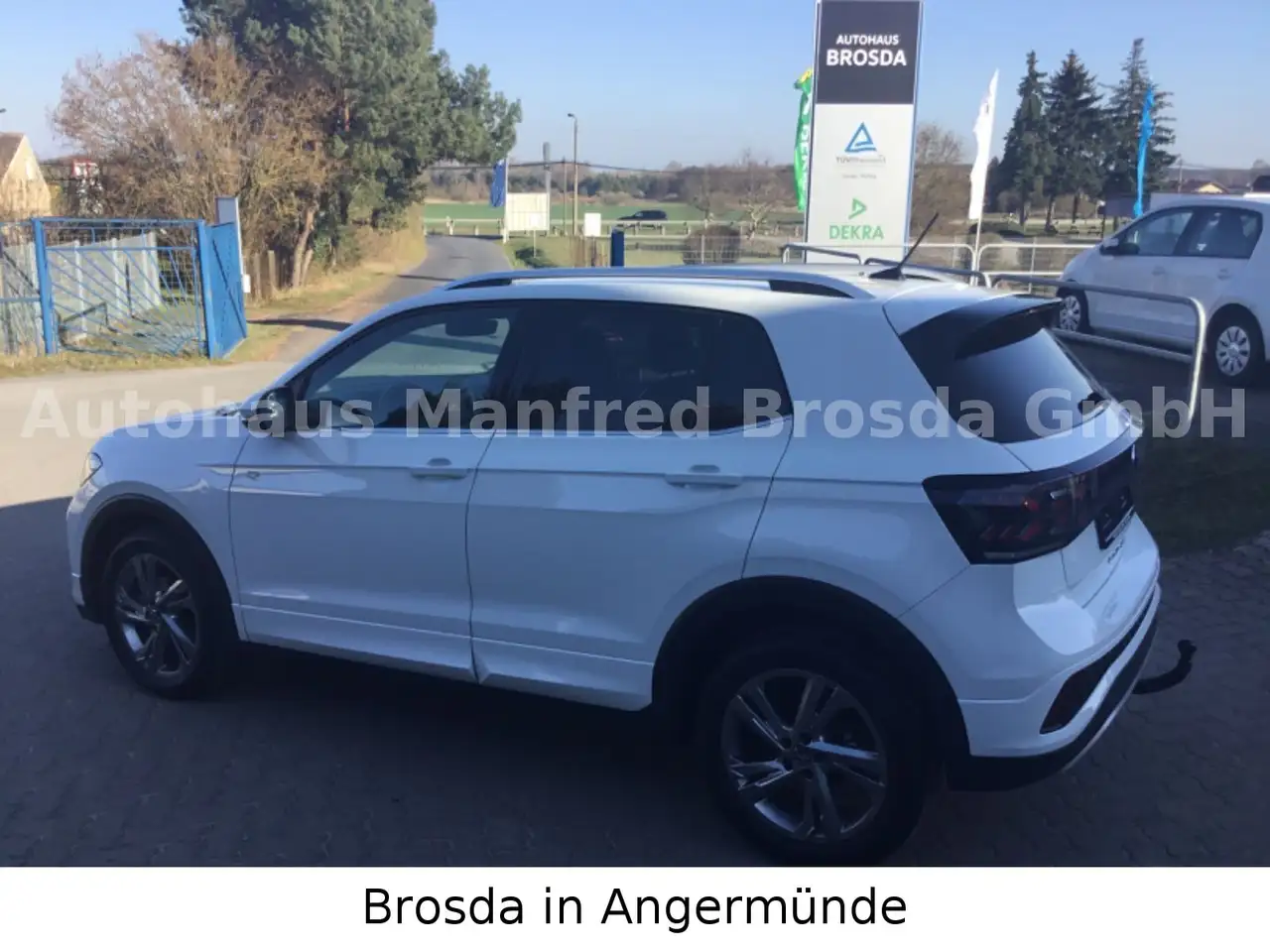 Volkswagen T-Cross 1.5 R-Line MATRIX KAM AHZ GJR 29% RABATT — معرض صور السيارة 5