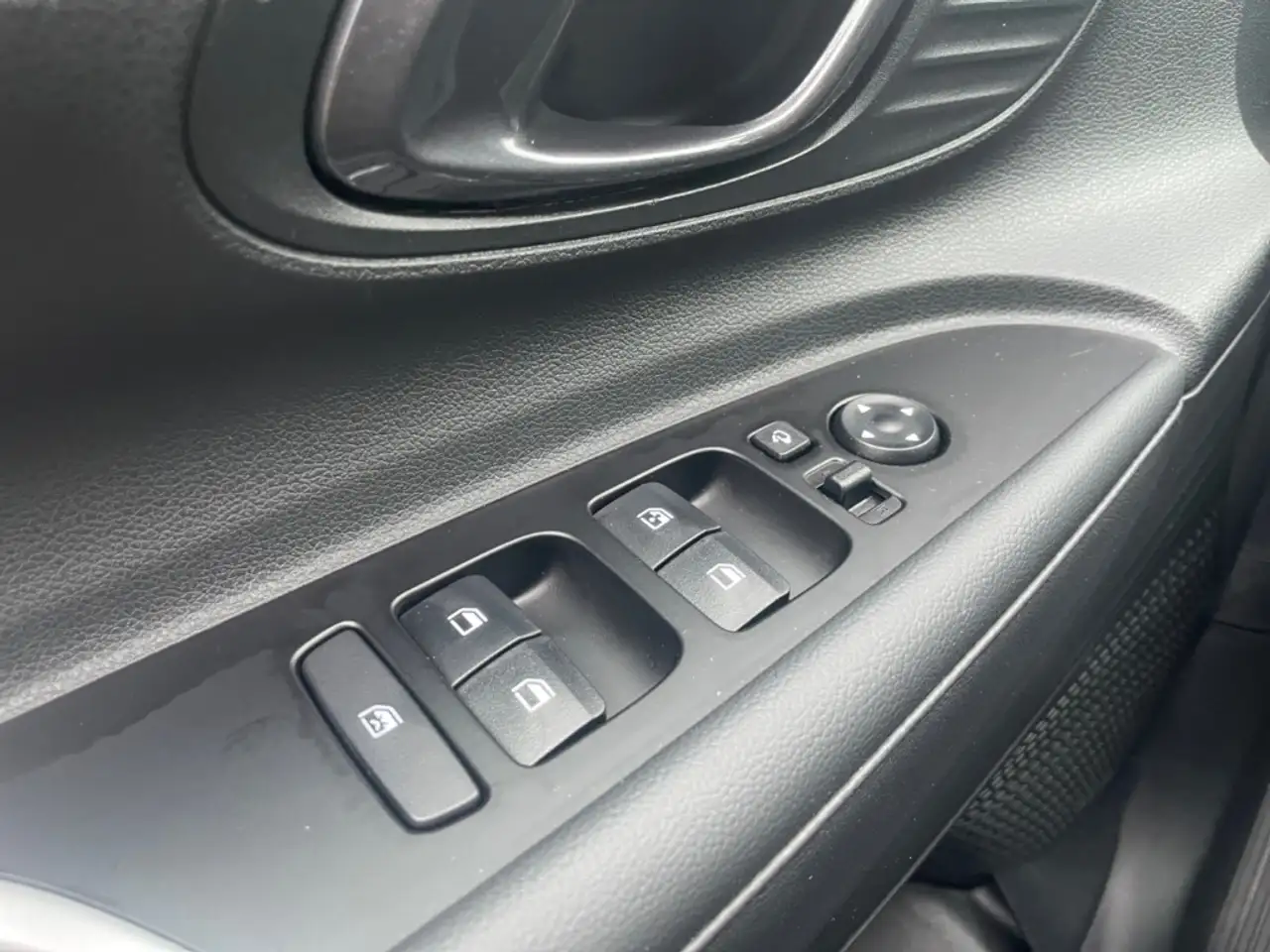 Hyundai i20 1.0 T-GDI Prime *LED*AHK*BOSE*digi CP*4xSHZ* — معرض صور السيارة 22