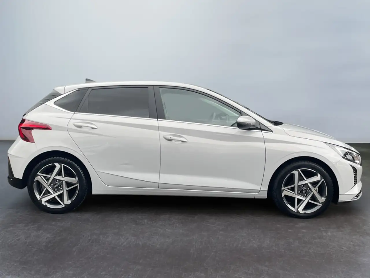 Hyundai i20 1.0 T-GDI Prime *LED*AHK*BOSE*digi CP*4xSHZ* — معرض صور السيارة 10