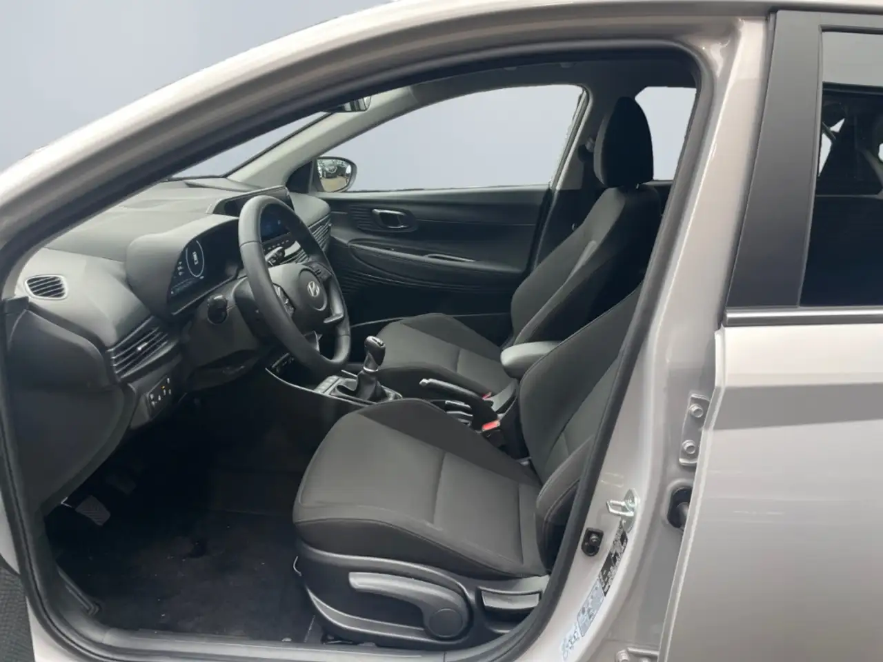 Hyundai i20 1.0 T-GDI Prime *LED*AHK*BOSE*digi CP*4xSHZ* — معرض صور السيارة 9