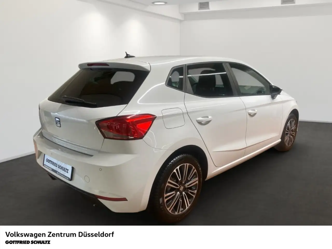 SEAT Ibiza Style 1.0 TSI Sitzheiz Kamera Parkhilfe LED — Vehicle gallery 3