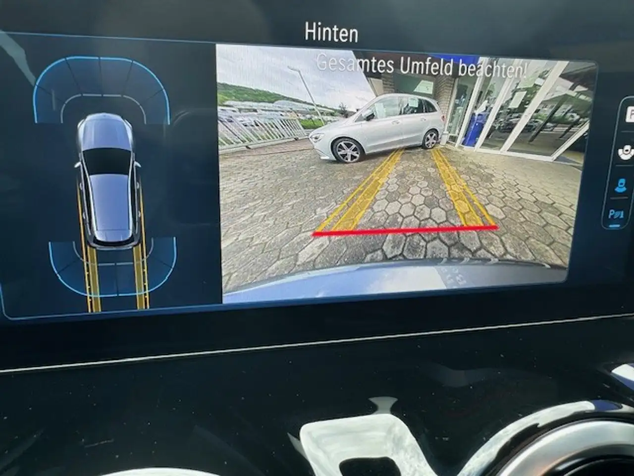 Mercedes-Benz B 180 Modelljahr2025+Smart-Int.+AHK++Progressive Line Ad — Galería del vehículo 9