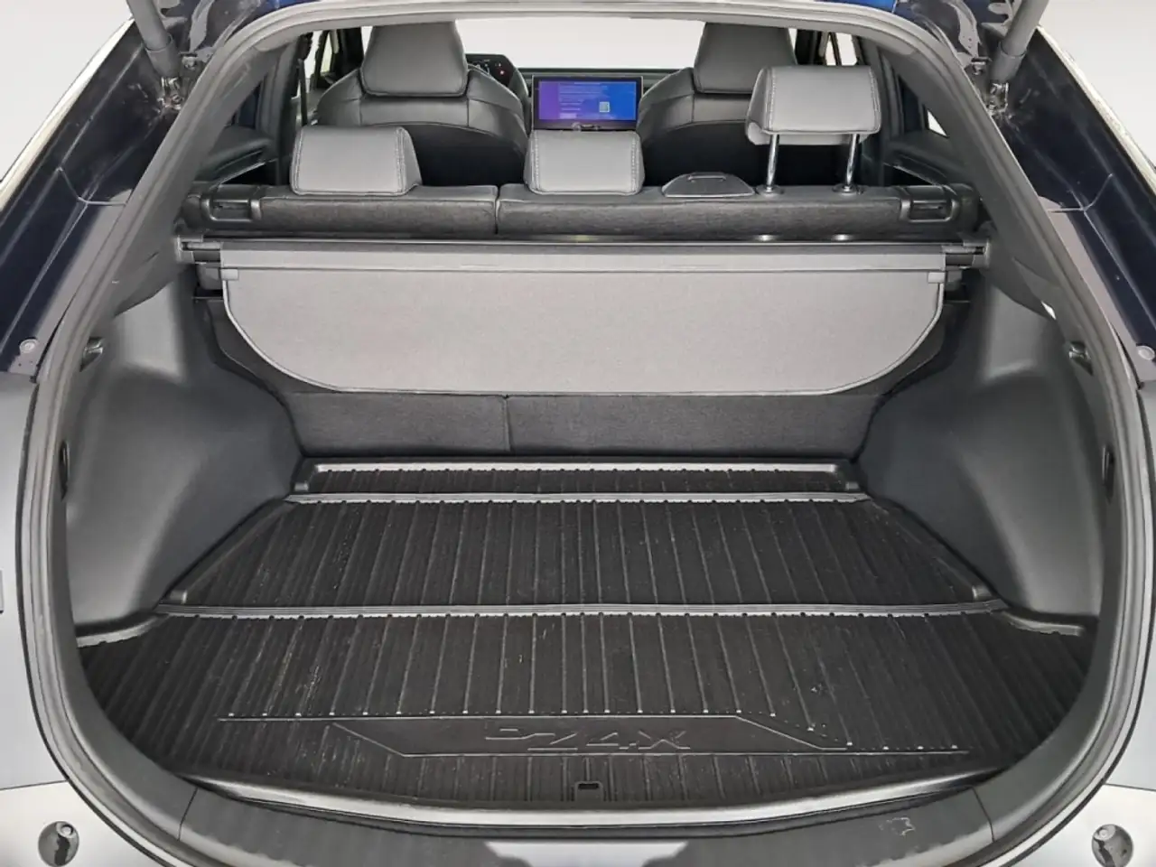 Toyota bZ4X TODOTERRENO BEV 71KWH 200E STYLE PLUS 204 5P — Vehicle gallery 10