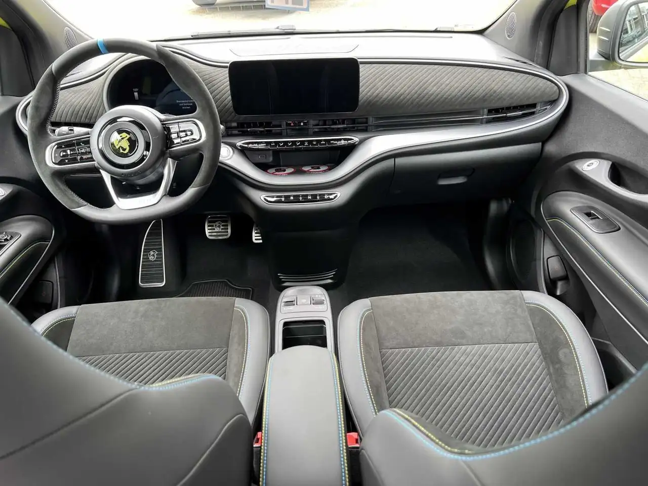Abarth 500e Turismo — Galería del vehículo 12