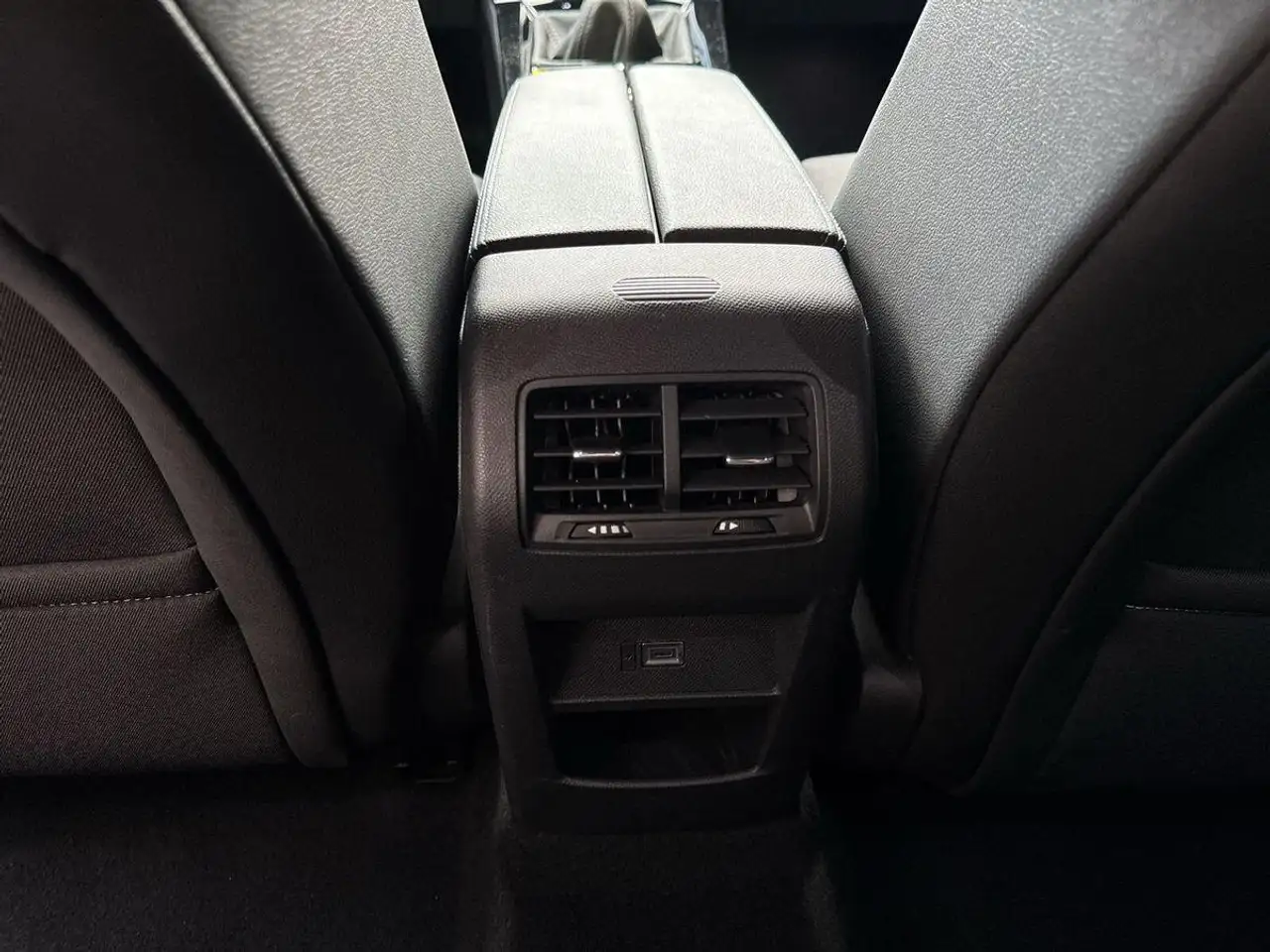 Opel Astra L 1.2 GS*Sport*360°Cam*Le/Shz*ACC*LED* — Vehicle gallery 18