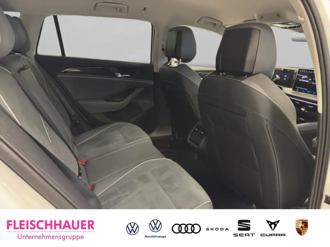 Volkswagen Passat Variant 1.5 eTSI Business Navi+LED+AHK+DCC+App — Galería del vehículo 20