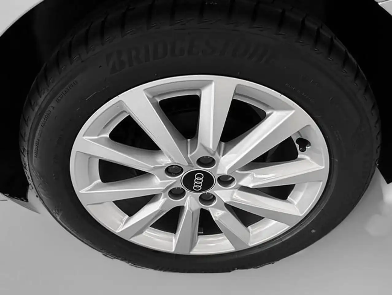 Audi A1 1.0 TFSI 95CV Advanced — معرض صور السيارة 18