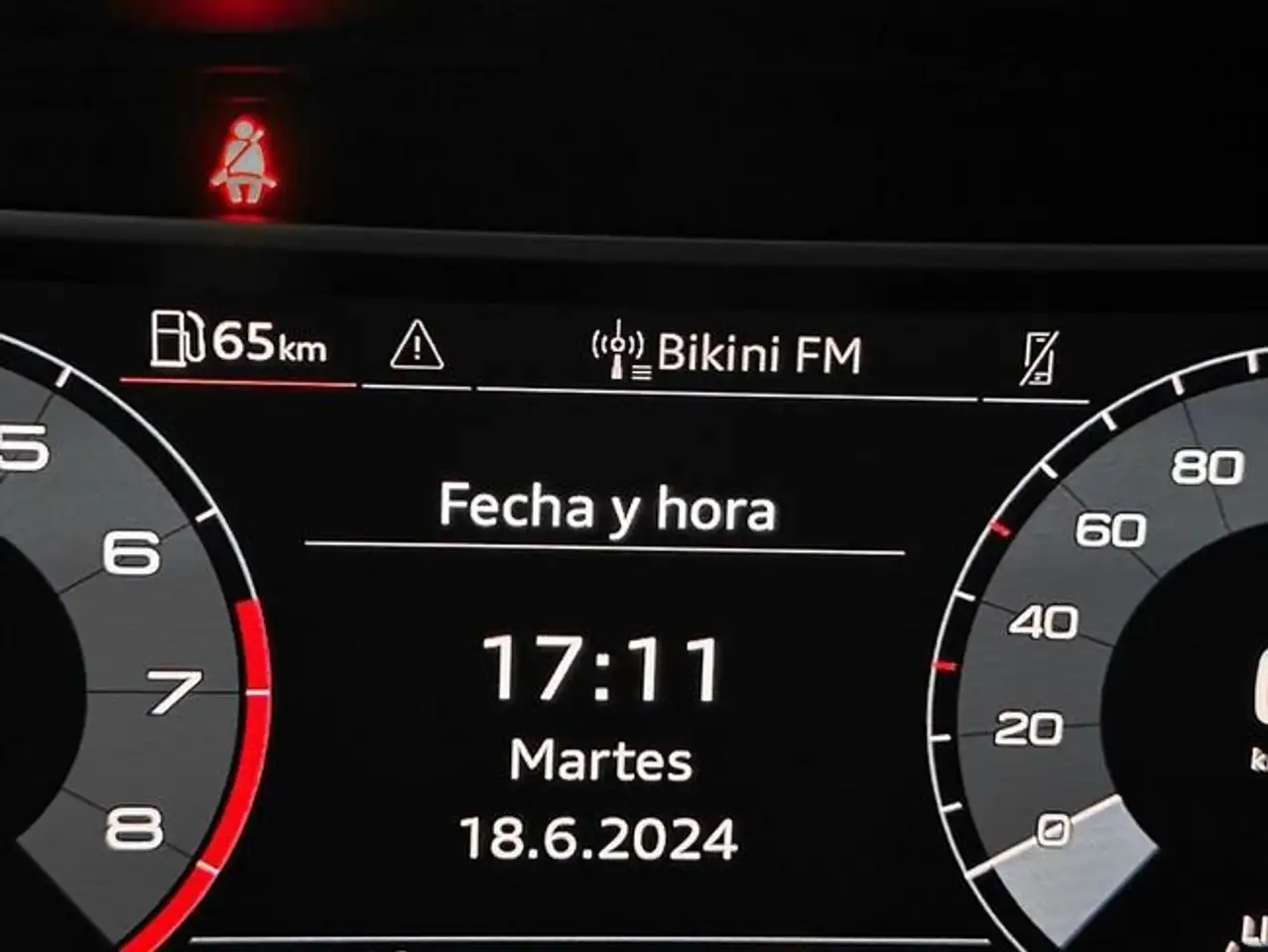Audi A1 1.0 TFSI 95CV Advanced — معرض صور السيارة 12