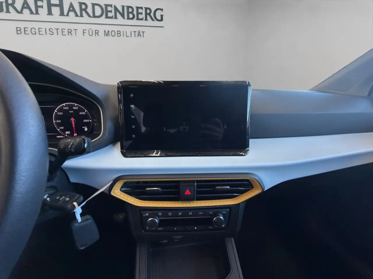 SEAT Ibiza Style 1.0 TSI Navi LED — Galería del vehículo 15