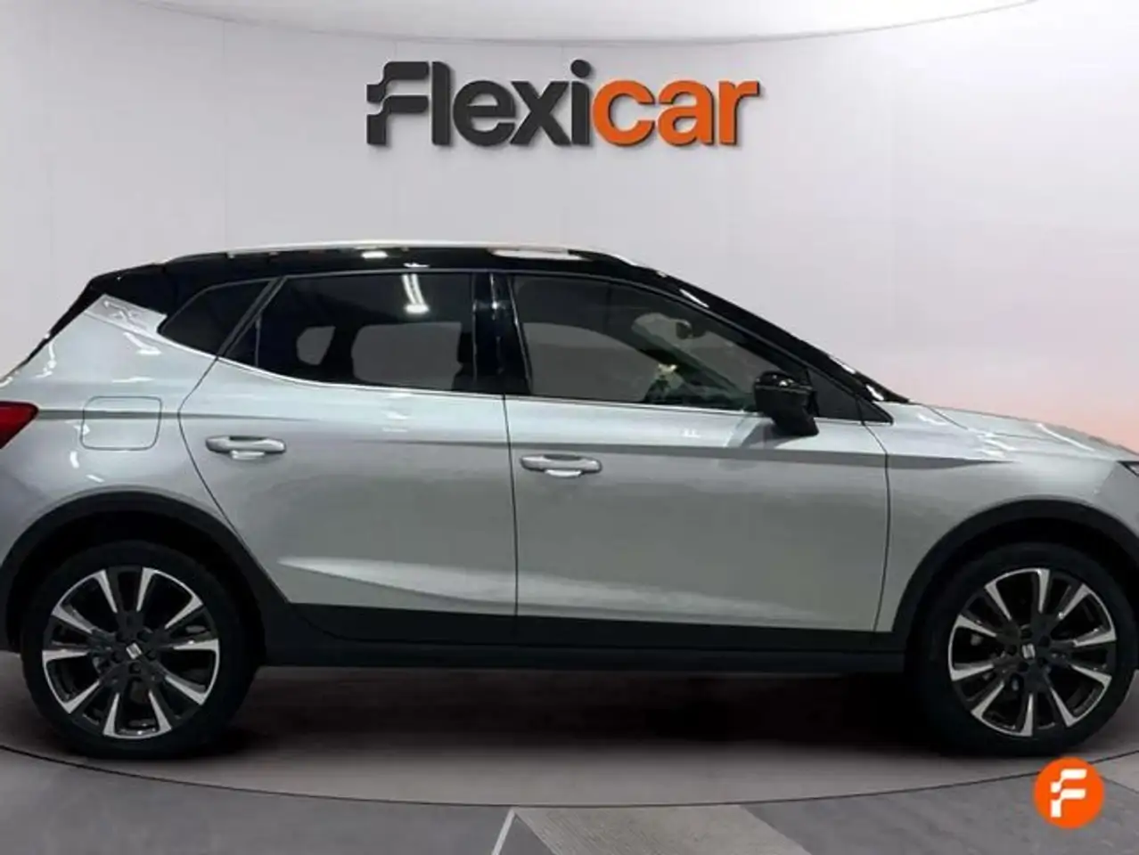 SEAT Arona 1.5 EcoTSI S&S Special Edition DSG7 150 — معرض صور السيارة 9