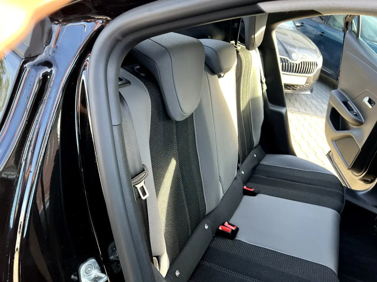 Opel Mokka 1.2 Turbo Elegance *LED Navi Sitzh.* — Galerie du véhicule 16
