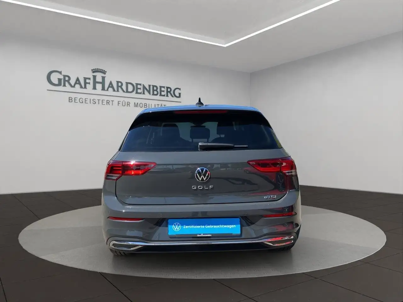 Volkswagen Golf VIII 1.0 eTSI DSG Move App-Connect — Galería del vehículo 5