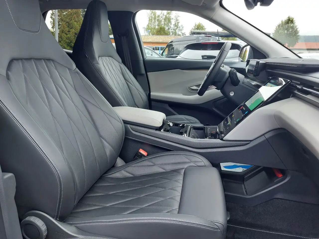 Ford Explorer Premium RWD 77KWH Assistenzsysteme/FGS — Galerie du véhicule 17